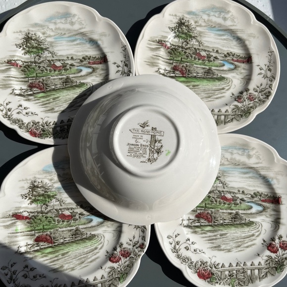 Johnson Brothers "The Road Home" ironstone desert plate or bowl, EUC. - Picture 2 of 11